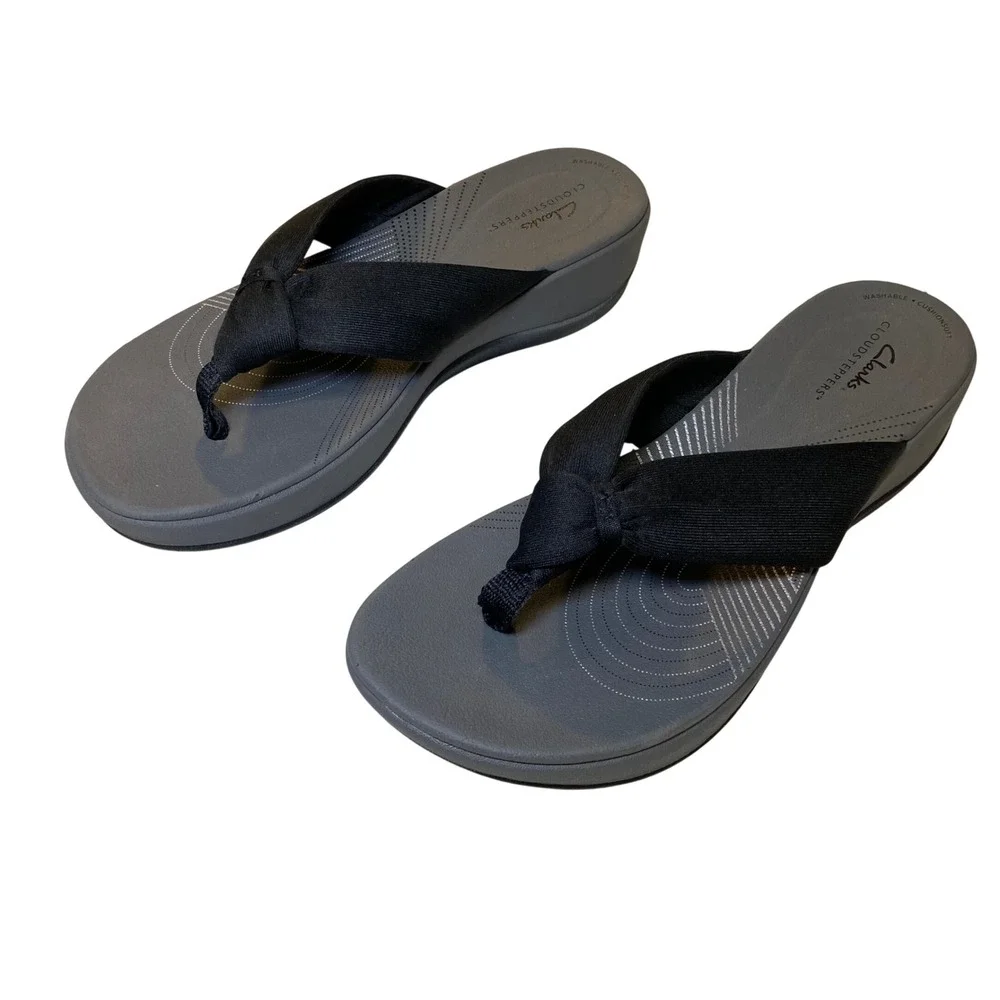 Clarks Cloudsteppers Cushionsoft Wedge Thong Sandals Women's Size 9 Black
